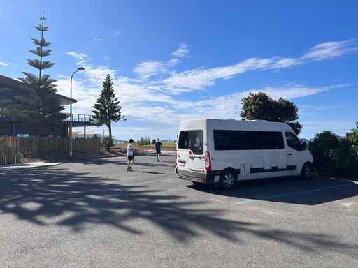 Midway Beach surf club car park - Freedom Camping