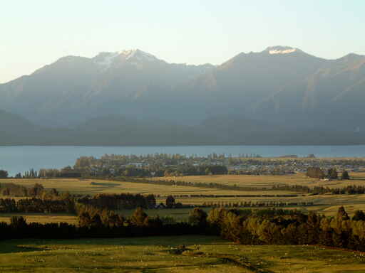 Fiordland National Park Visitor Centre to Control Gates Walk