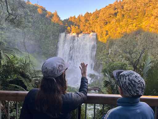Marokopa Falls - Waitomo area