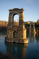 An old bridge spanning the mighty Clutha River