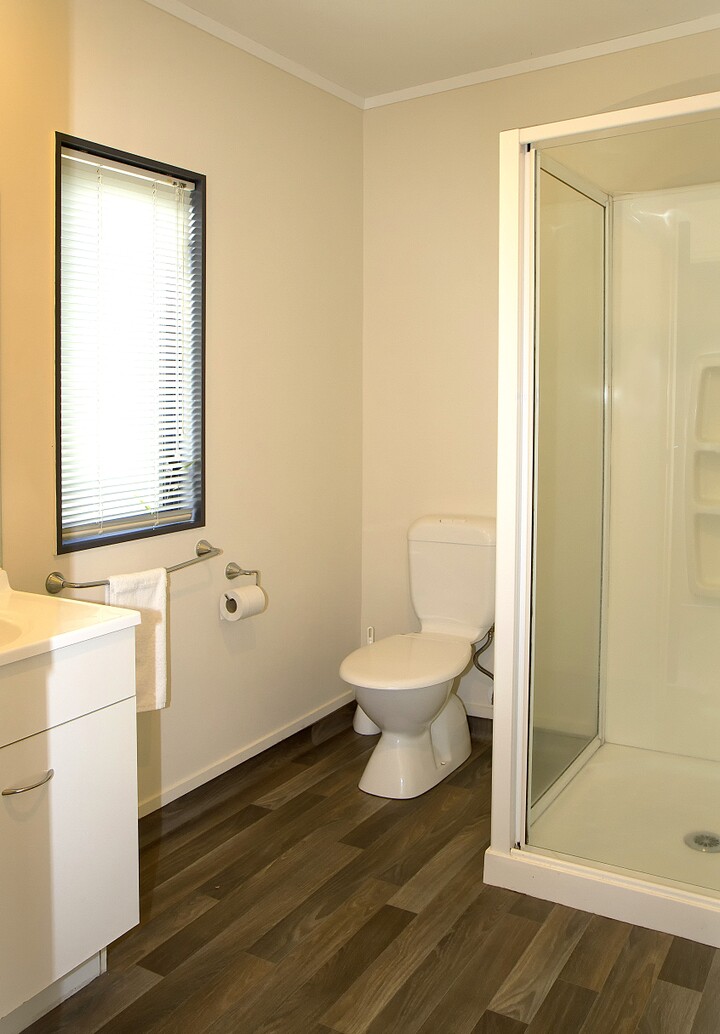 Unit 1 bathroom